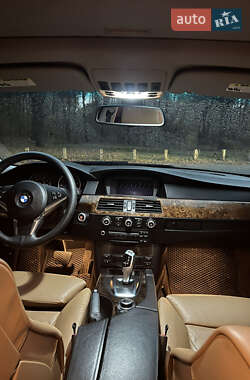 Седан BMW 5 Series 2008 в Новомосковську