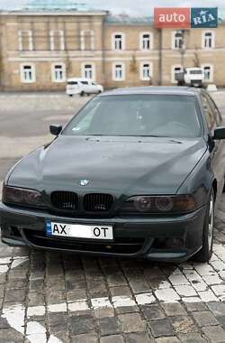 Седан BMW 5 Series 2000 в Харькове