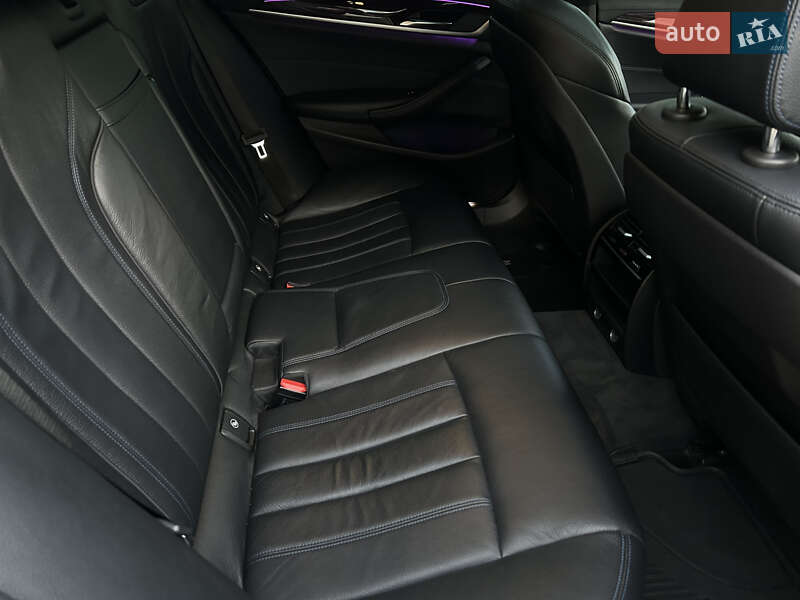 Седан BMW 5 Series 2017 в Николаеве