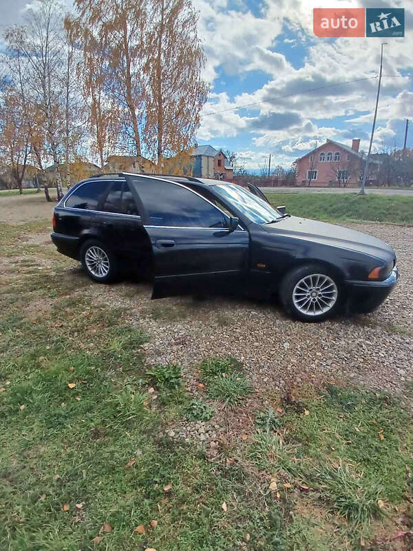 BMW 5 Series 2002 BMW 5 Series 2002