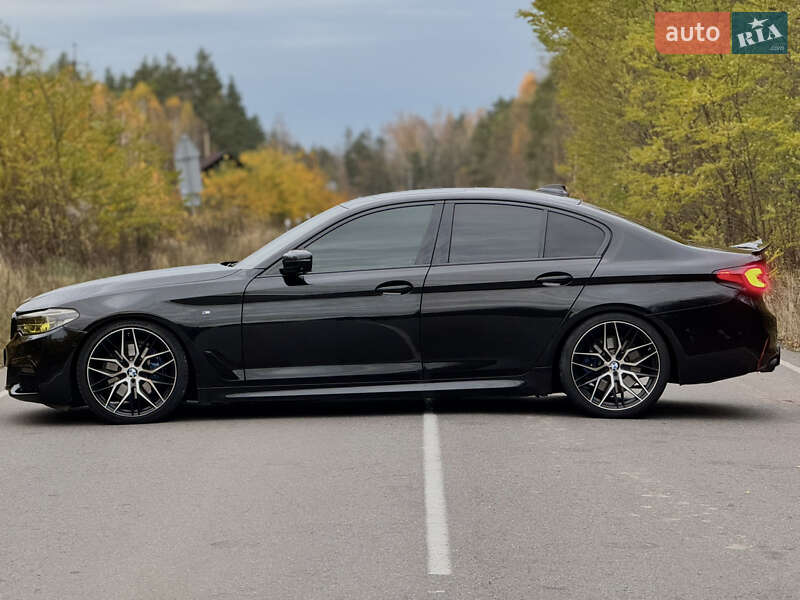 Седан BMW 5 Series 2017 в Олевске