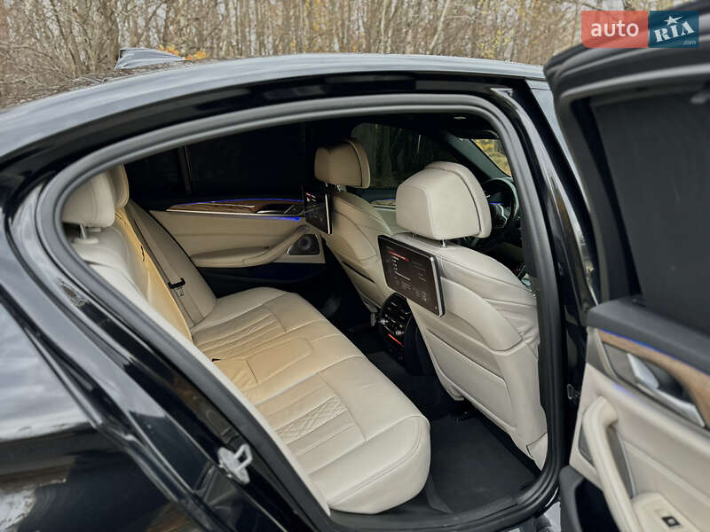 Седан BMW 5 Series 2017 в Олевске