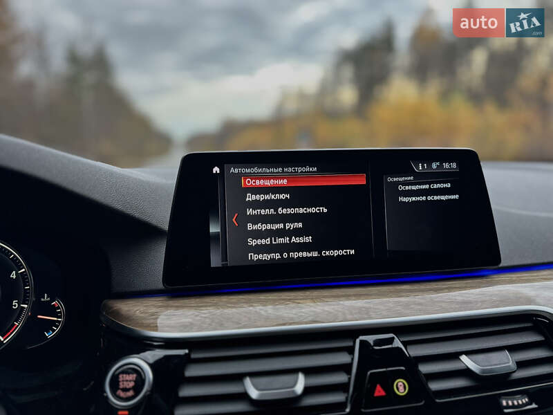 Седан BMW 5 Series 2017 в Олевске