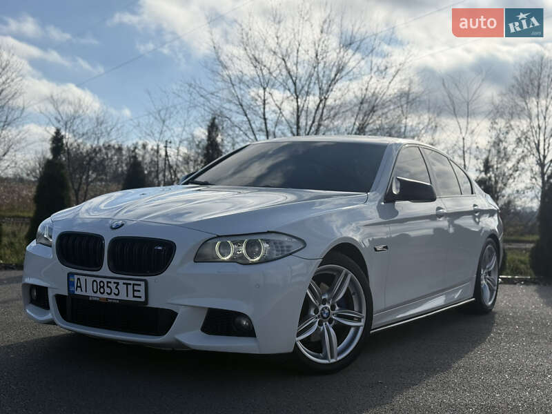 Седан BMW 5 Series 2012 в Березане