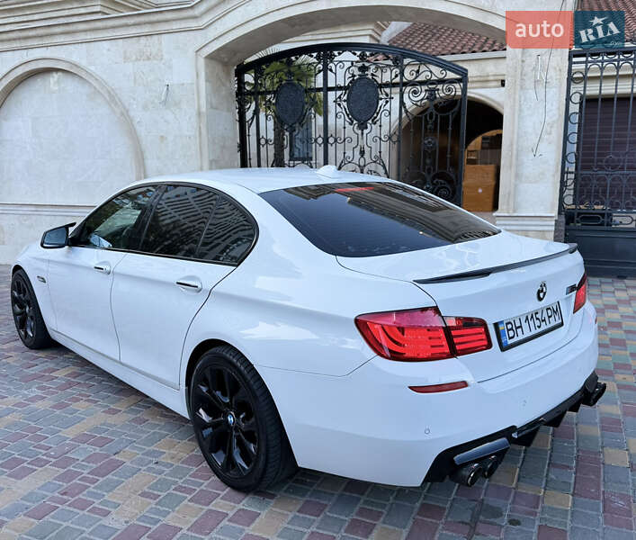 Седан BMW 5 Series 2010 в Одессе