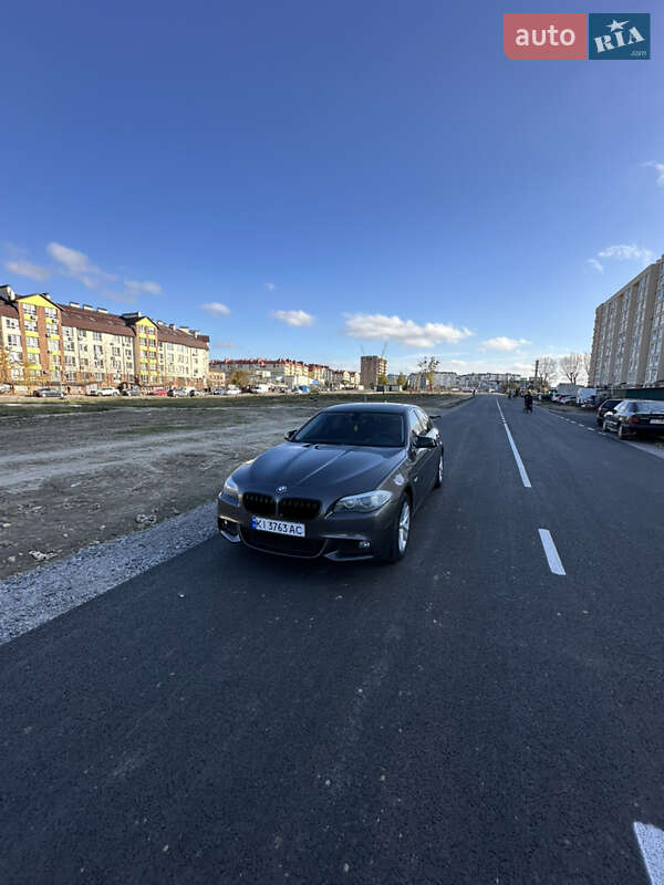 Седан BMW 5 Series 2011 в Софіївській Борщагівці