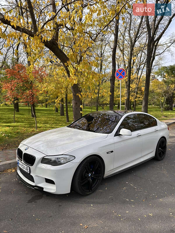 Седан BMW 5 Series 2011 в Одессе