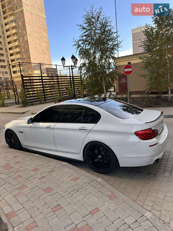 Седан BMW 5 Series 2011 в Одессе