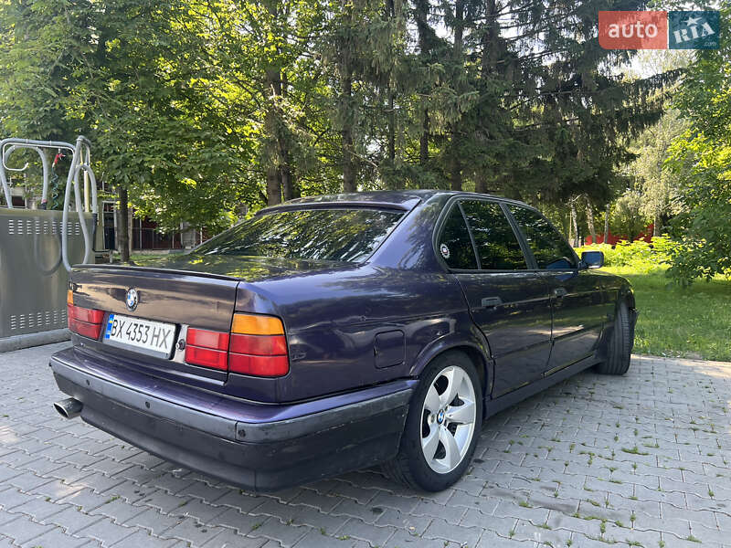 Седан BMW 5 Series 1995 в Черновцах