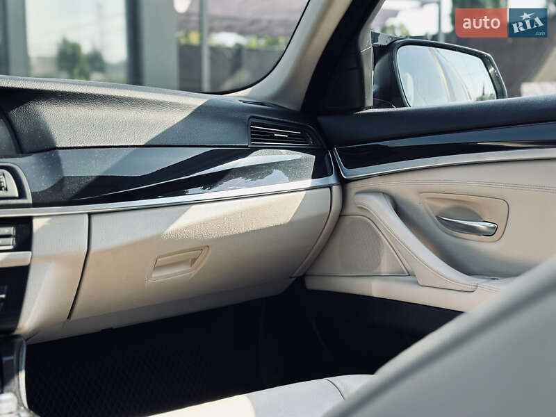 Седан BMW 5 Series 2010 в Запоріжжі фото 32 Седан BMW 5 Series 2010 в Запоріжжі