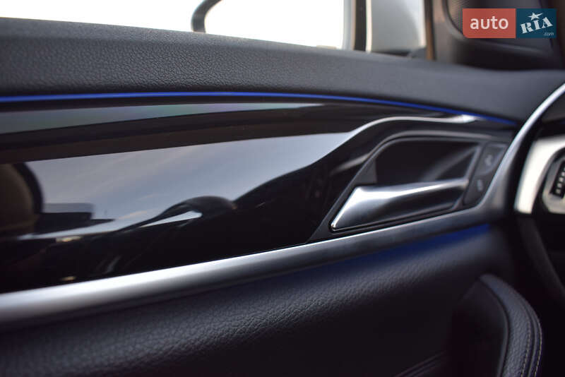 Седан BMW 5 Series 2019 в Киеве