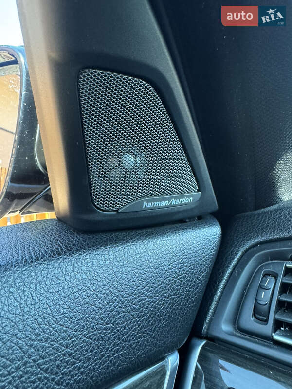 Седан BMW 5 Series 2011 в Черновцах