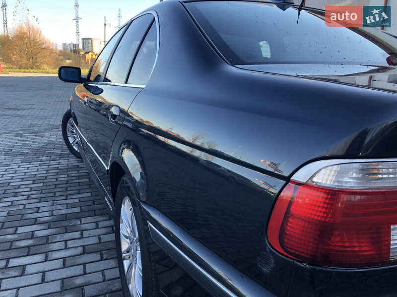 Седан BMW 5 Series 2000 в Львове
