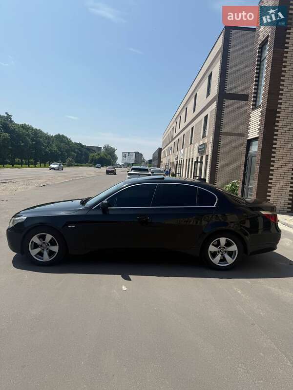 Седан BMW 5 Series 2006 в Ірпені