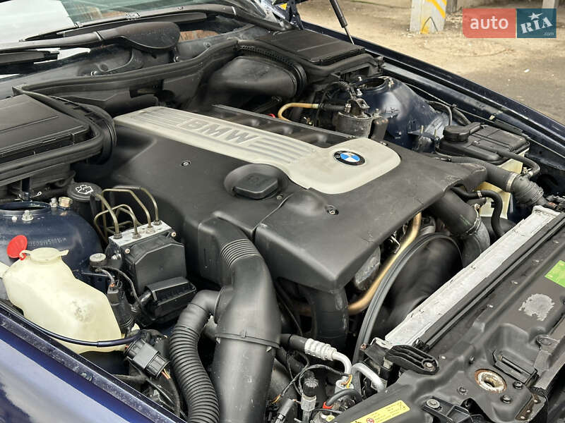 Седан BMW 5 Series 2001 в Тульчині