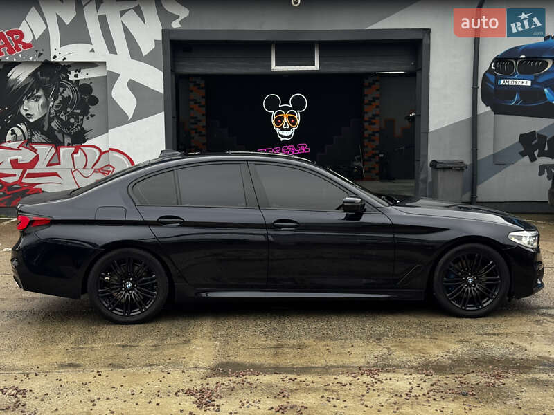 Седан BMW 5 Series 2017 в Житомире
