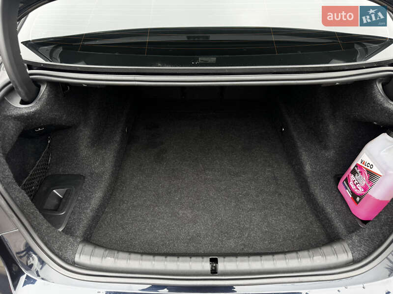 Седан BMW 5 Series 2017 в Житомире