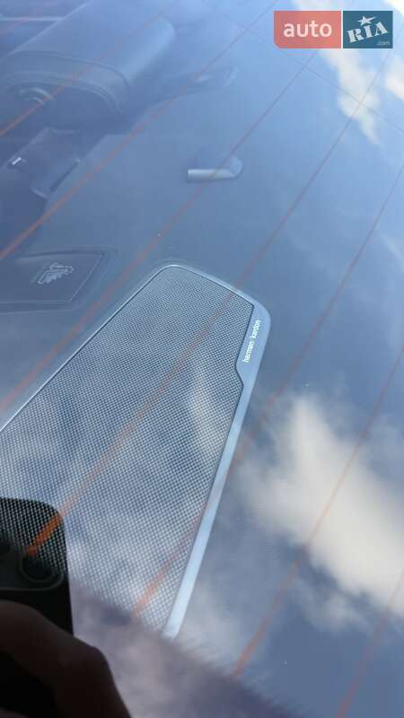 Седан BMW 5 Series 2023 в Львове