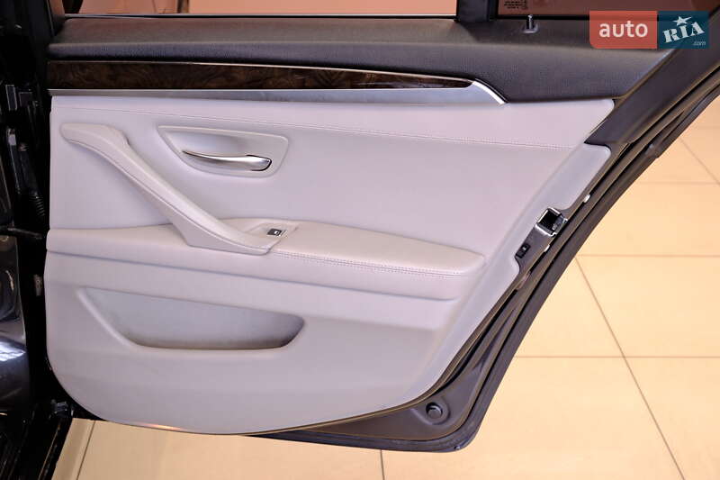 Седан BMW 5 Series 2013 в Одессе