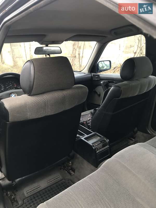 Седан BMW 5 Series 1989 в Киеве