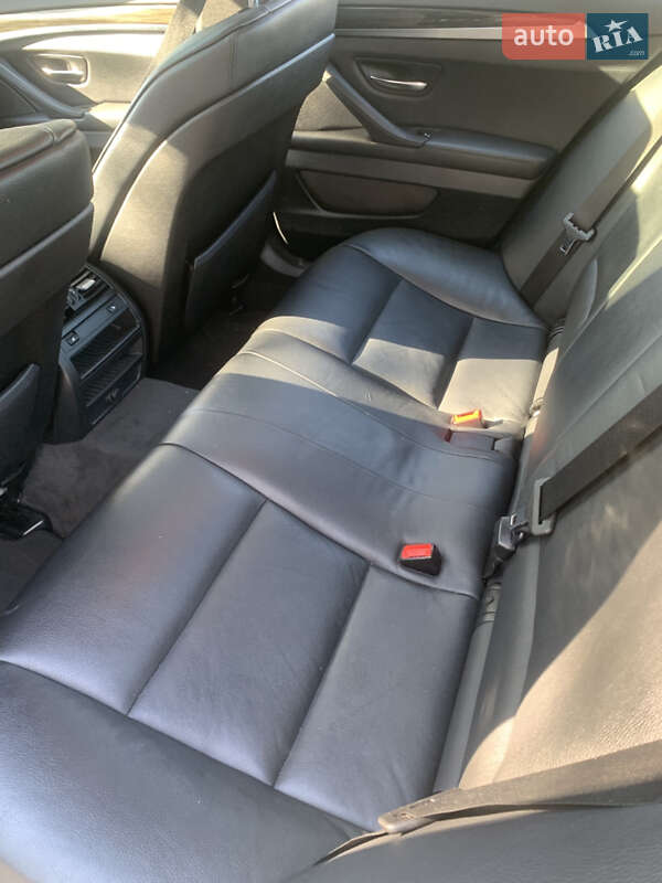 Седан BMW 5 Series 2012 в Івано-Франківську