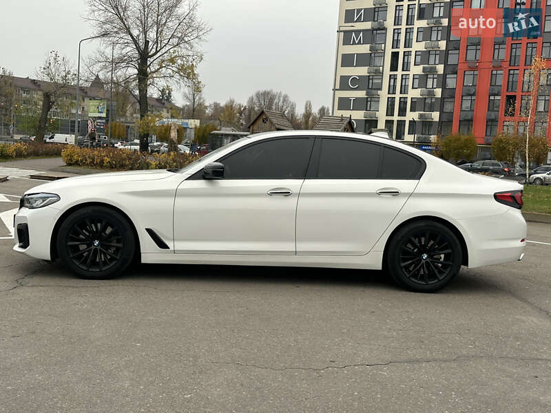 Седан BMW 5 Series 2017 в Киеве