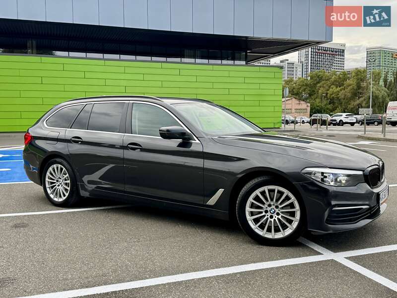 Універсал BMW 5 Series 2017 в Києві фото 11 Універсал BMW 5 Series 2017 в Києві