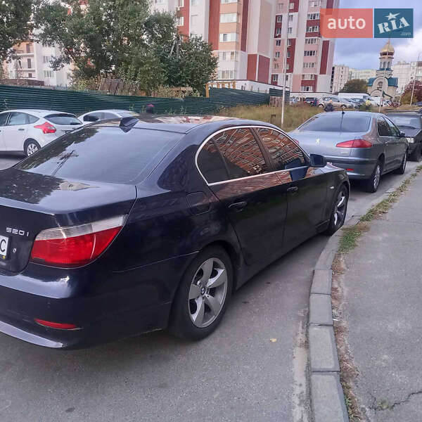 Седан BMW 5 Series 2003 в Киеве