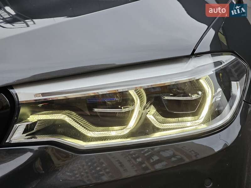 Седан BMW 5 Series 2019 в Киеве