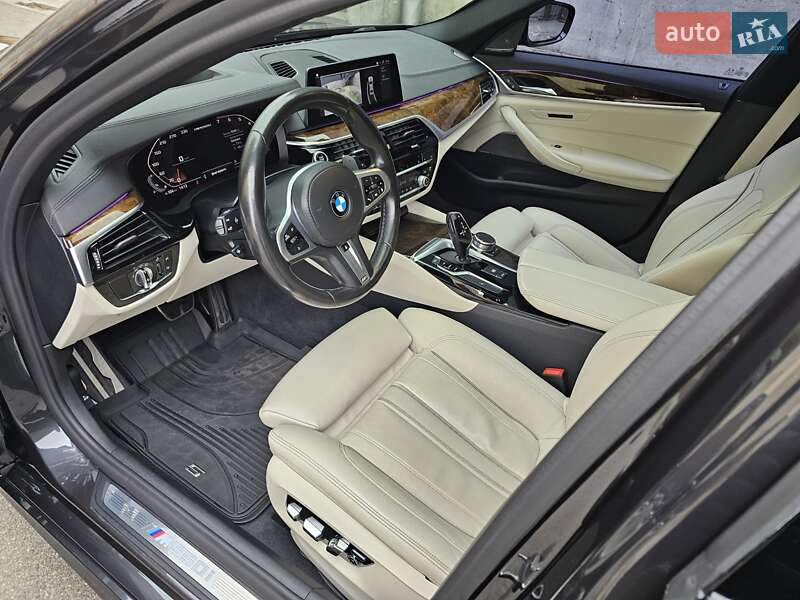 Седан BMW 5 Series 2019 в Киеве