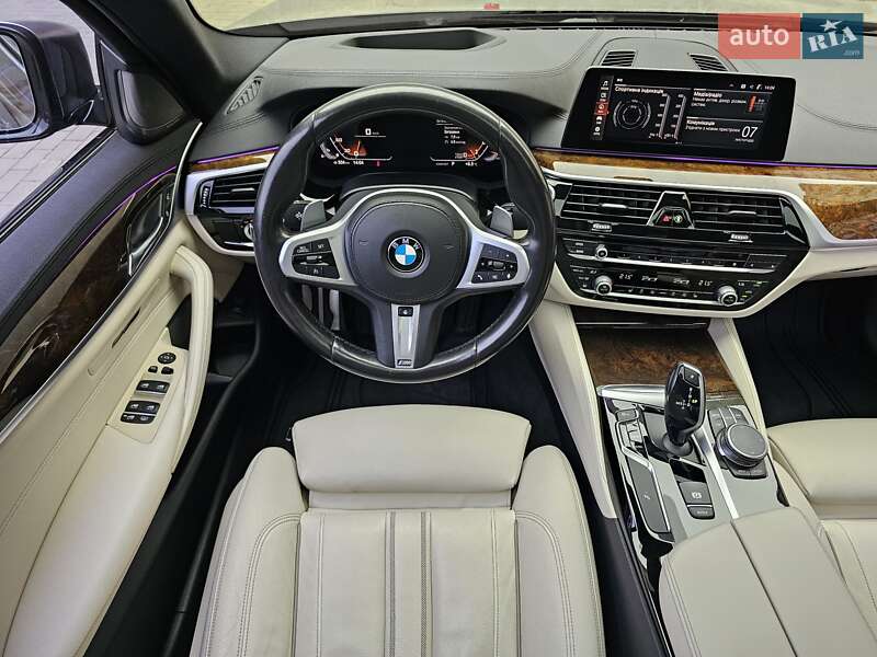 Седан BMW 5 Series 2019 в Киеве