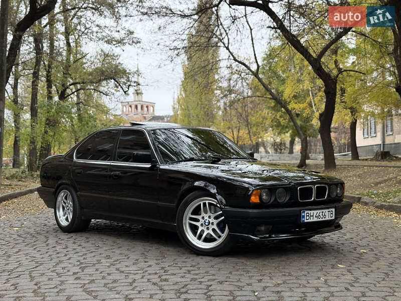 Седан BMW 5 Series 1990 в Николаеве