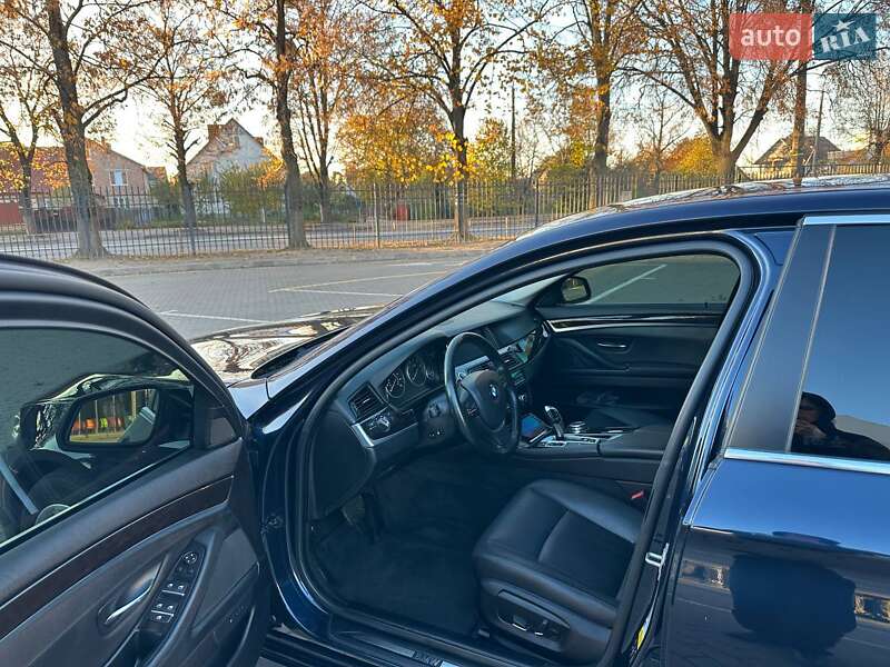 Седан BMW 5 Series 2015 в Луцке