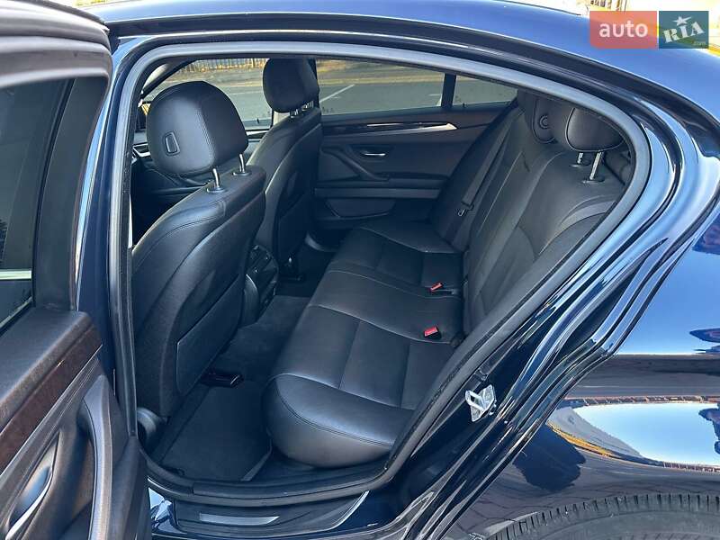 Седан BMW 5 Series 2015 в Луцке