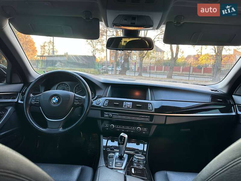 Седан BMW 5 Series 2015 в Луцке