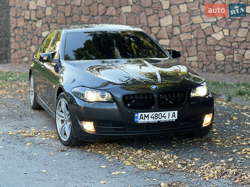 Седан BMW 5 Series 2013 в Киеве