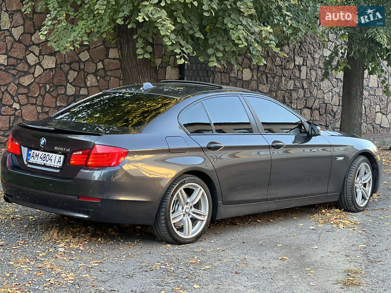 Седан BMW 5 Series 2013 в Киеве