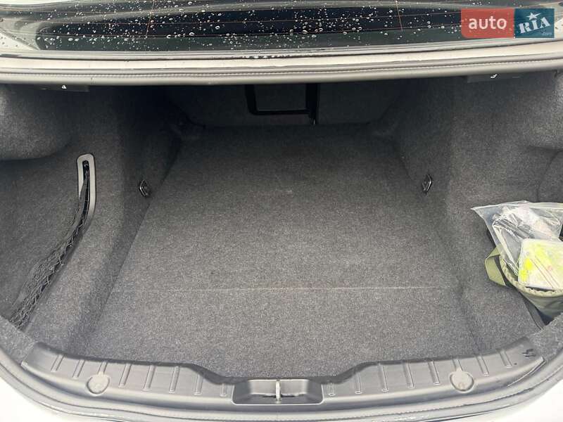 Седан BMW 5 Series 2012 в Одесі фото 13 Седан BMW 5 Series 2012 в Одесі