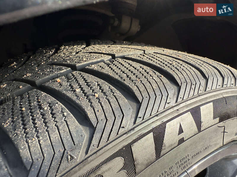 Седан BMW 5 Series 2020 в Житомирі