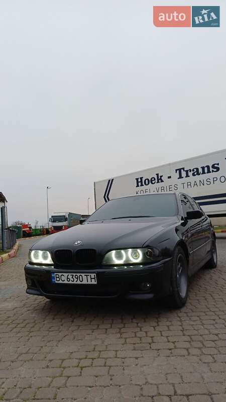 Седан BMW 5 Series 1998 в Дубровиці