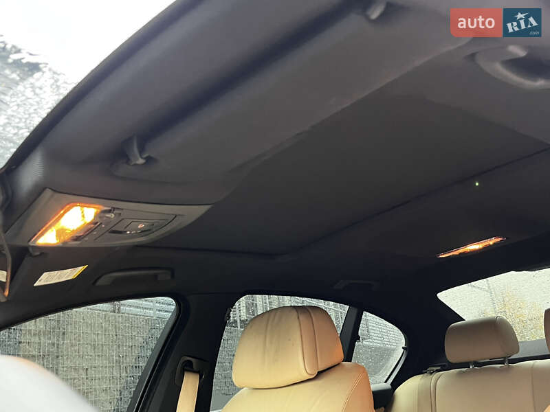 Седан BMW 5 Series 2011 в Луцке