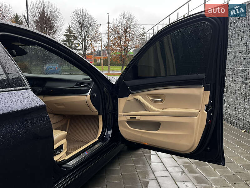 Седан BMW 5 Series 2011 в Луцке
