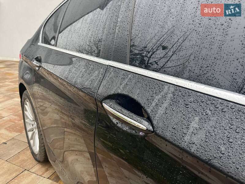 Седан BMW 5 Series 2013 в Хмельницком