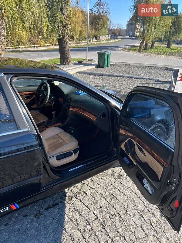 Седан BMW 5 Series 1996 в Скалате