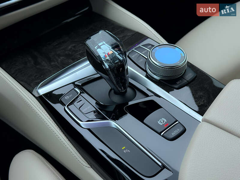 Седан BMW 5 Series 2019 в Києві