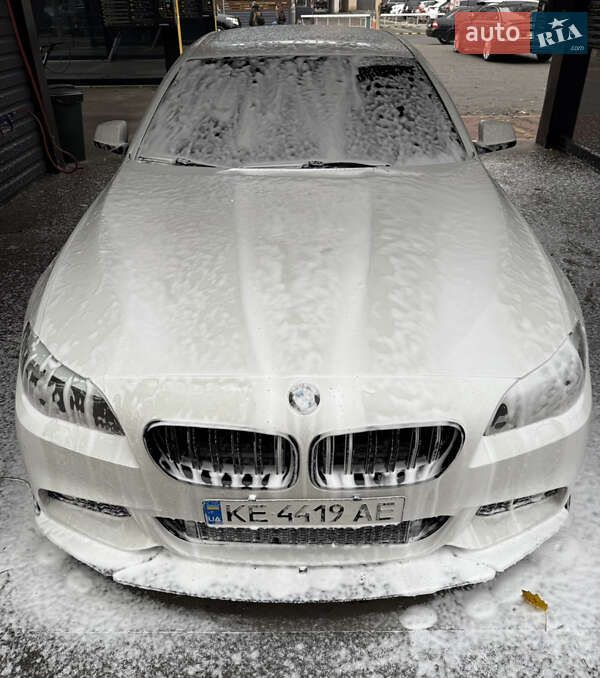 Седан BMW 5 Series 2012 в Дніпрі