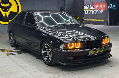 Седан BMW 5 Series 2002 в Чернівцях