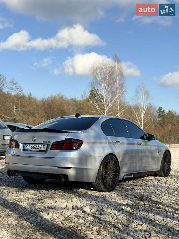 Седан BMW 5 Series 2011 в Новояворовске фото 7 Седан BMW 5 Series 2011 в Новояворовске