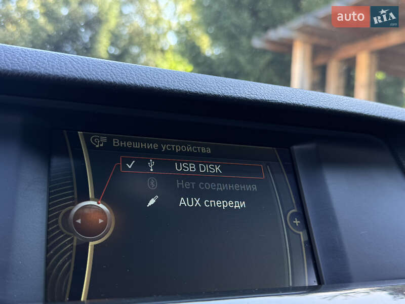 Седан BMW 5 Series 2012 в Межгорье