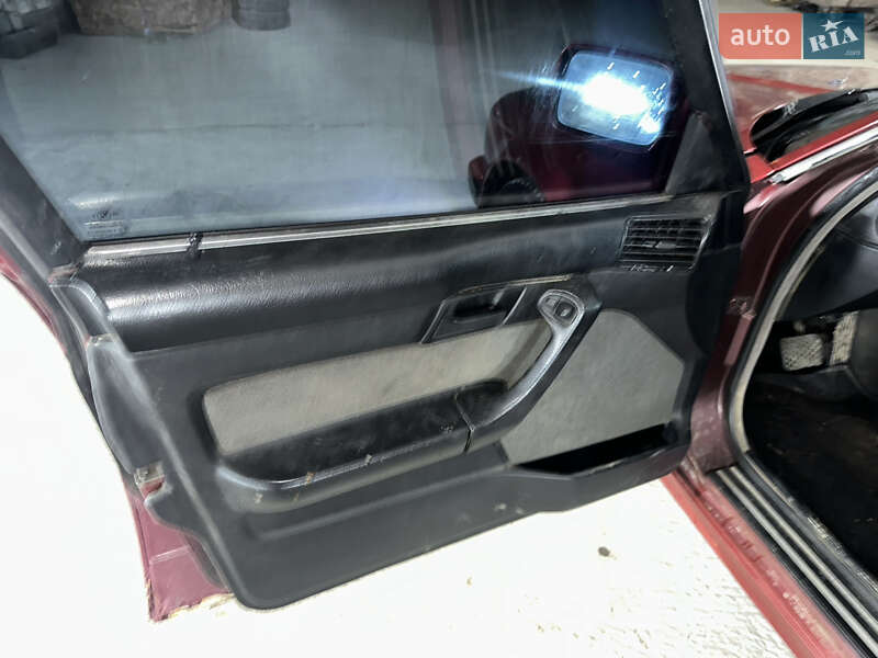 Седан BMW 5 Series 1991 в Тульчине